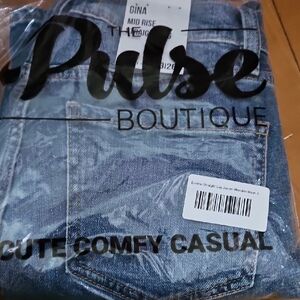 Eunina Women's Straight Leg Jeans - Classic Blue